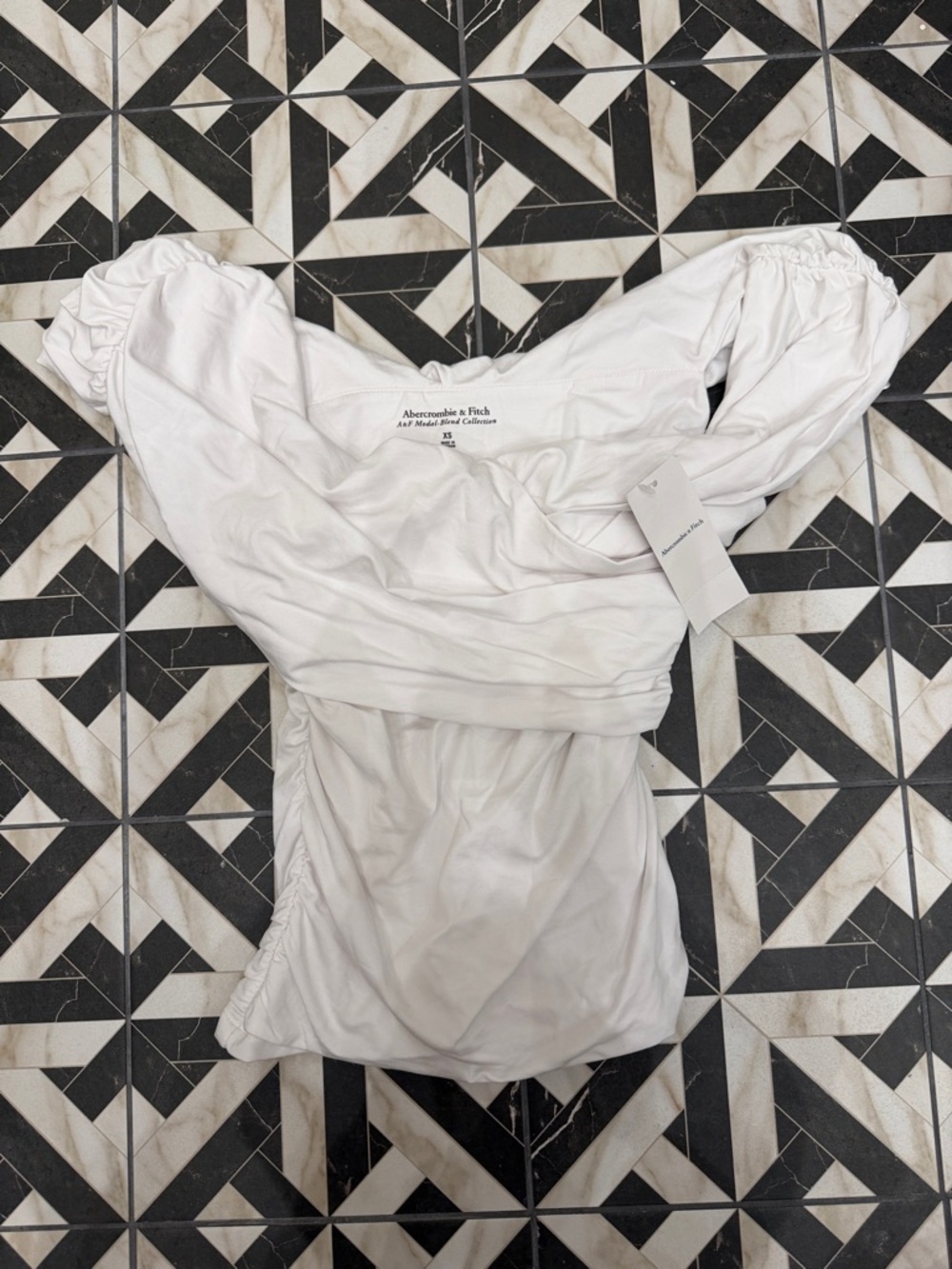 Abercrombie & Fitch White Off-Shoulder Blouse with Ruched Sleeves
